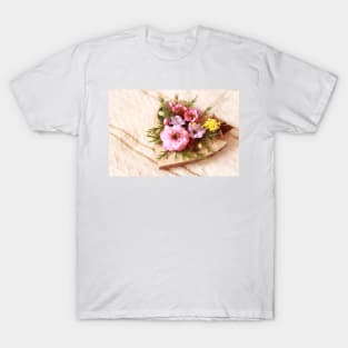 Decorative heart with flowers T-Shirt
